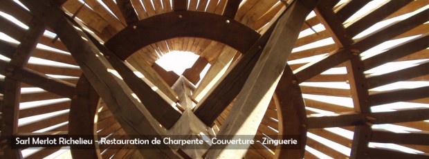 Sarl MERLOT – Charpente MERLOT RICHELIEU – Couverture – Zinguerie – 70 Route de Chinon – Zone Industrielle – 37120 Richelieu – Champigny-sur-Veude – France Charpente Traditionnelle Bois - Sarl Merlot - Richelieu - France